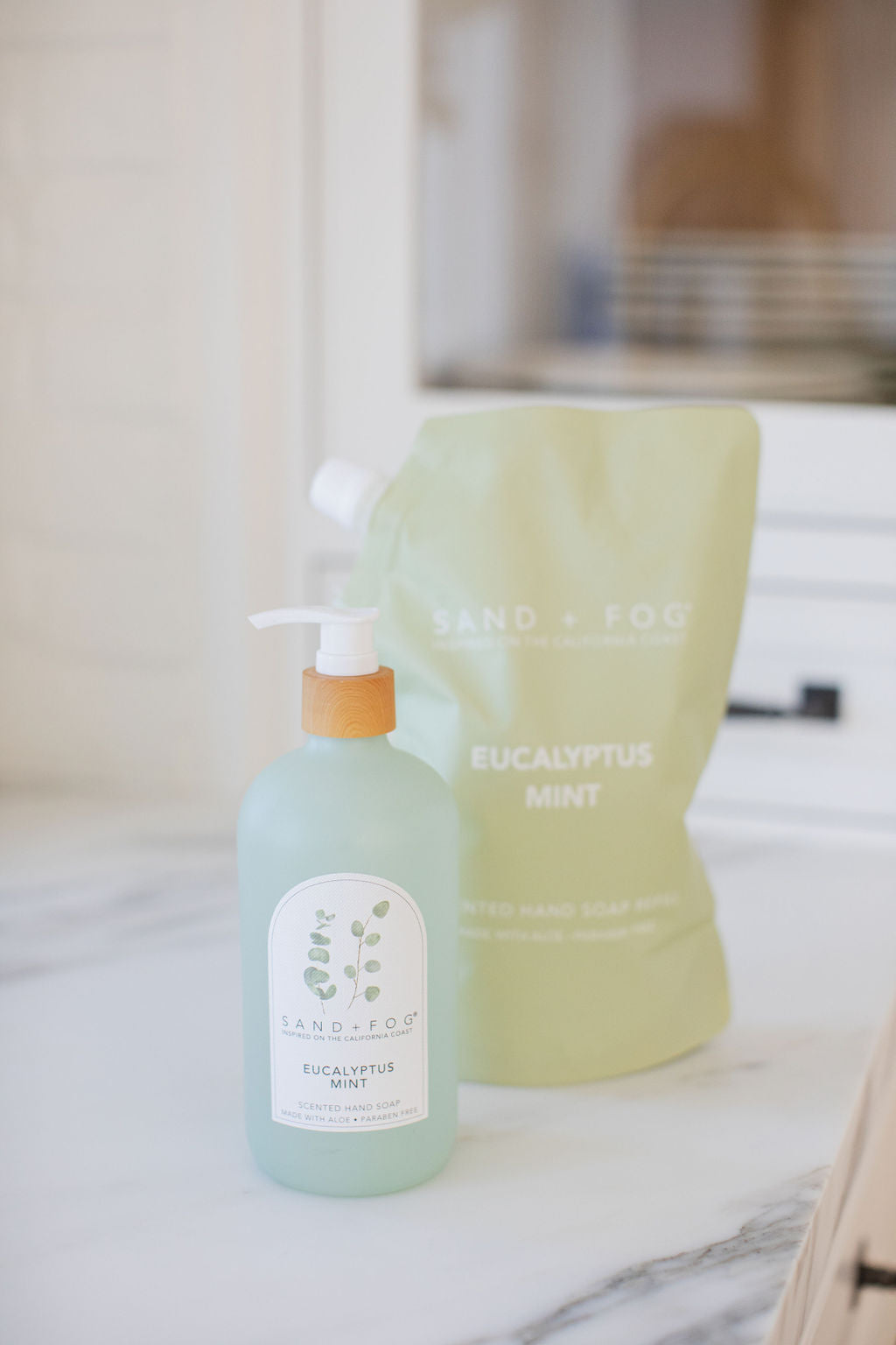 Elegant Eucalyptus Mint 15.7 oz Liquid Hand Soap